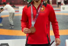 رئيس جامعة مدينة السادات تهنئ بطل المصارعة الحرة الفائز ببرونزية أفريقيا والمقامة بالمغرب 5 IMG 20250506 WA0025